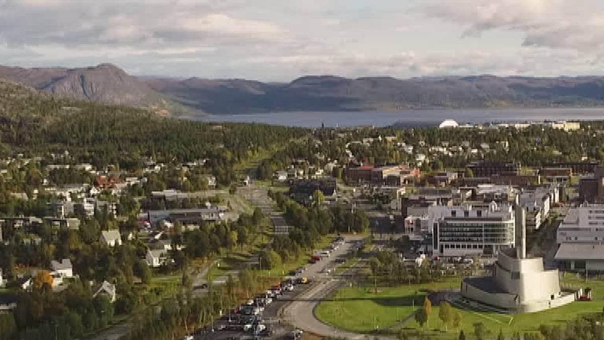 Etterforsker voldshendelse i Alta: – skal ha vært brukt øks