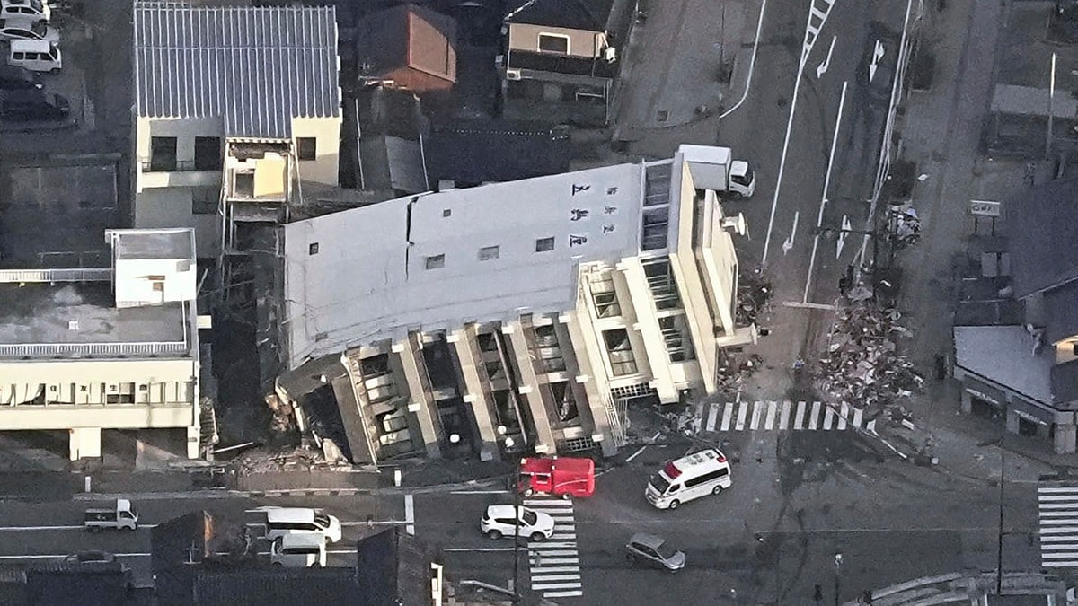 Minst 30 døde etter jordskjelv i Japan