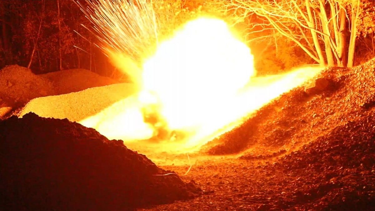 Ble truet med bombe: &ndash; Vi er draps&shy;menn. Du skylder oss 1 million.