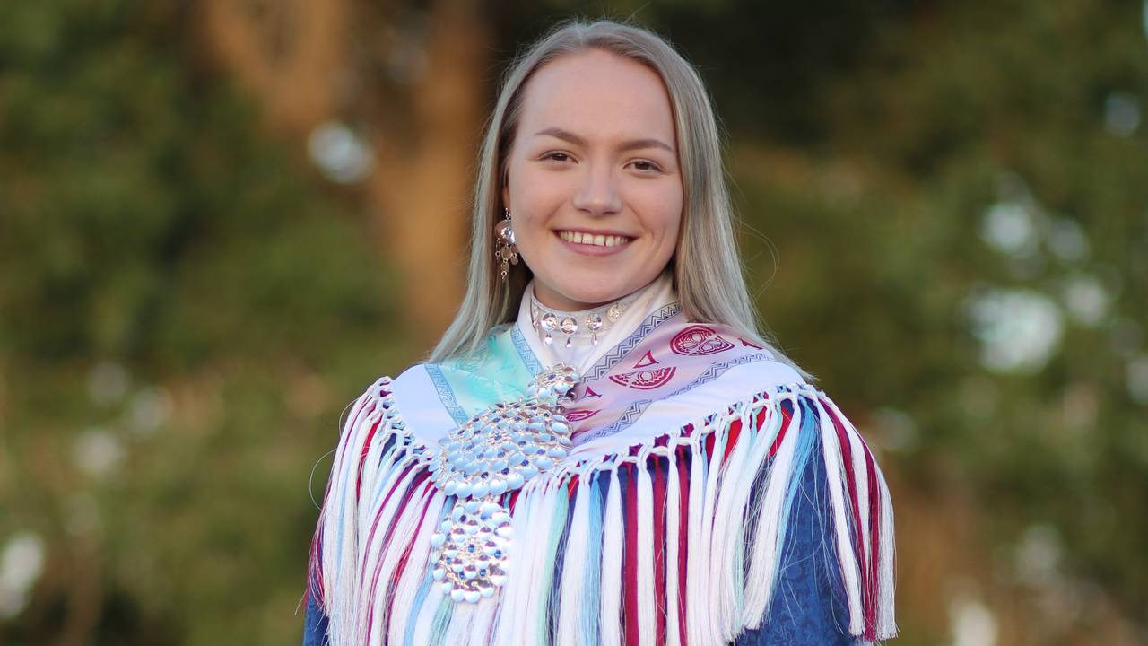 Sarah Mariell Balto i Karasjok kofte