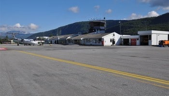 Røssvoll flyplass, Mo i Rana