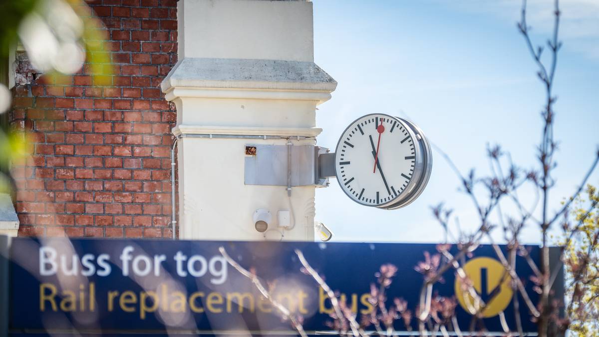 Vedlikeholdsarbeid på Sørlandsbanen stanser togtrafikken
