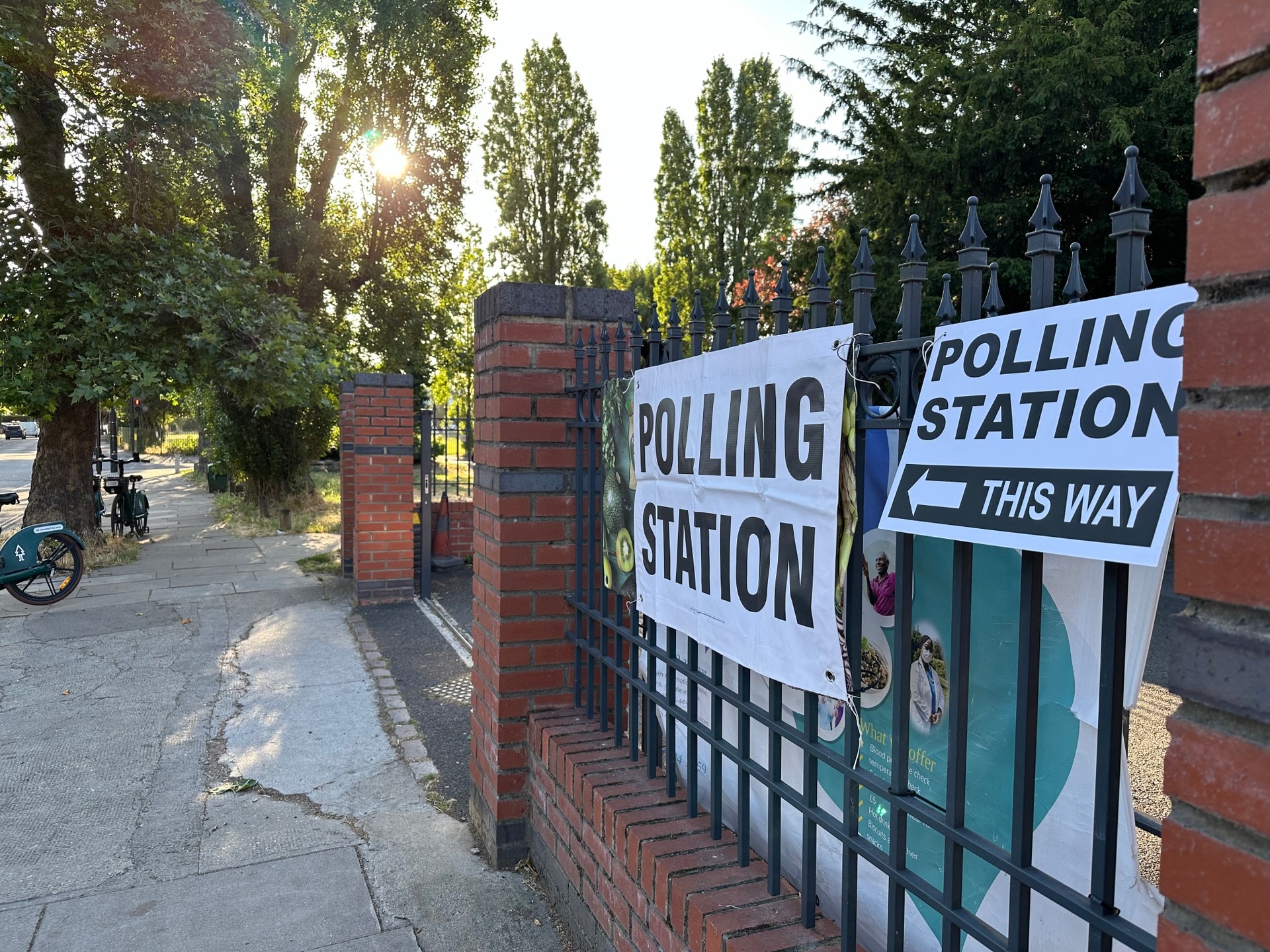 Valdagsmåling: Går mot brakval for opposisjonspartiet i Storbritannia