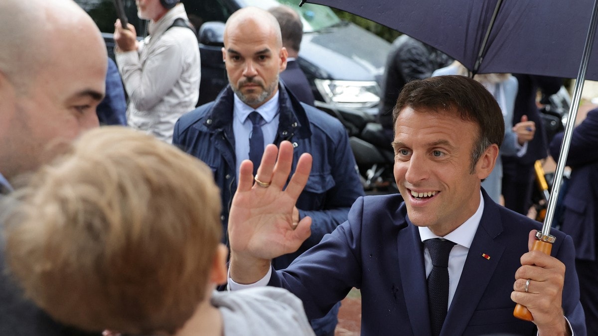 Prognoser: Macron ligger an til å miste flertallet i nasjonalforsamlingen