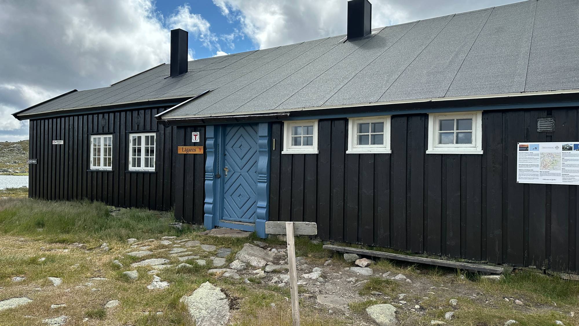 Lågaros turisthytte