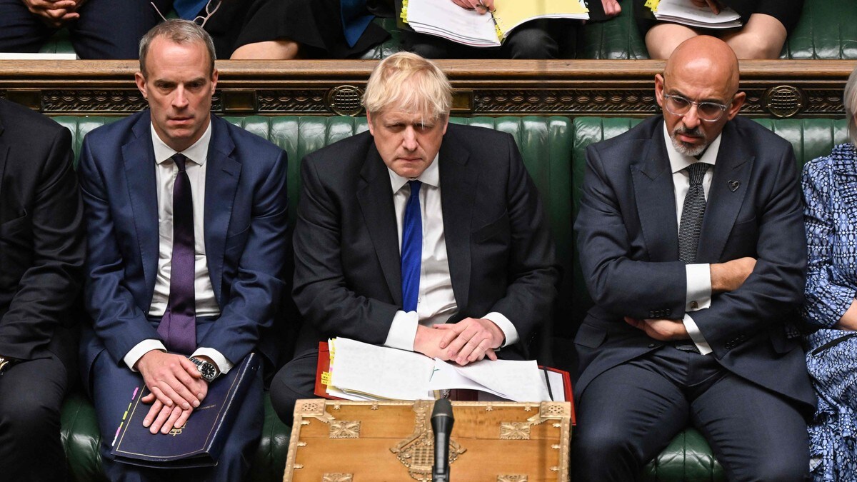BBC: Statsråder i den britiske regjeringen vil be Boris Johnson om å gå av