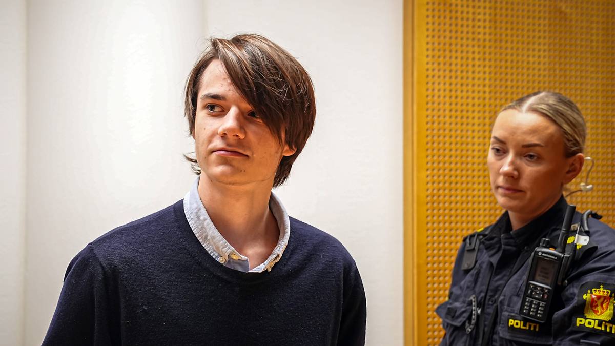 Terrorsiktede dro til togstasjon: Vitne reagerte på hjelm