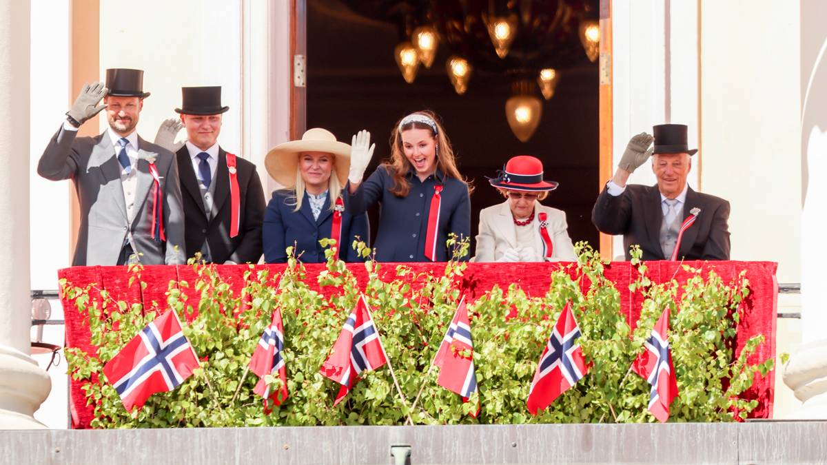 Bak balkongen