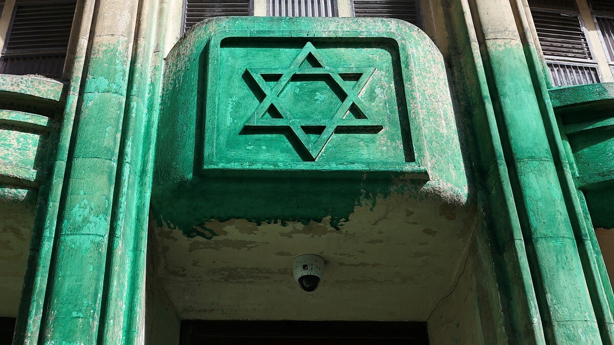 Holocaust-minnesmerke i Paris tilgriset av maling