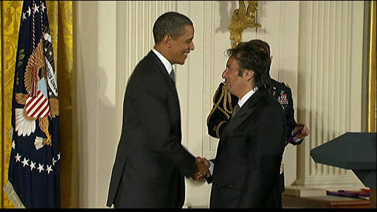 President-medalje til Al Pacino – NRK Urix – Utenriksnyheter og