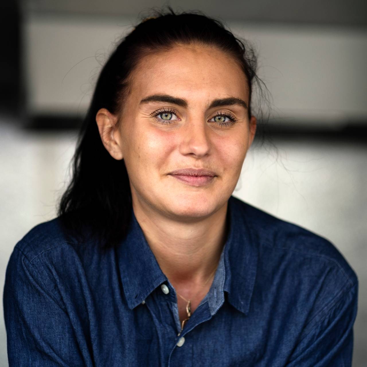Sanna Lindfors sel sjømat i nærleiken av Tjuvholmen i Oslo.