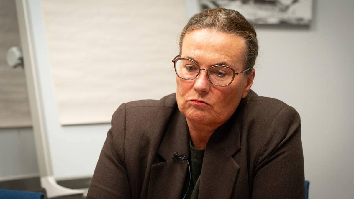 E-poster avslører: Sjefen brukte inhabil veidirektør