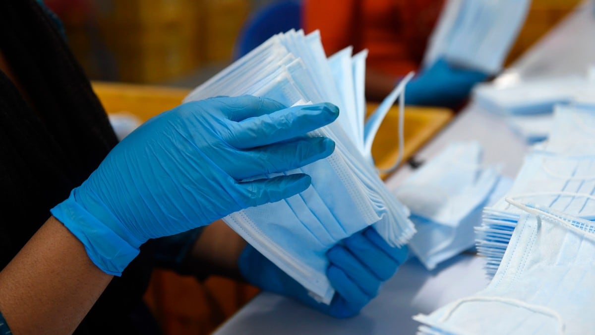 Photo: Viktoria L. Hellem-Hansen Prisene på munnbind er på vei nedover