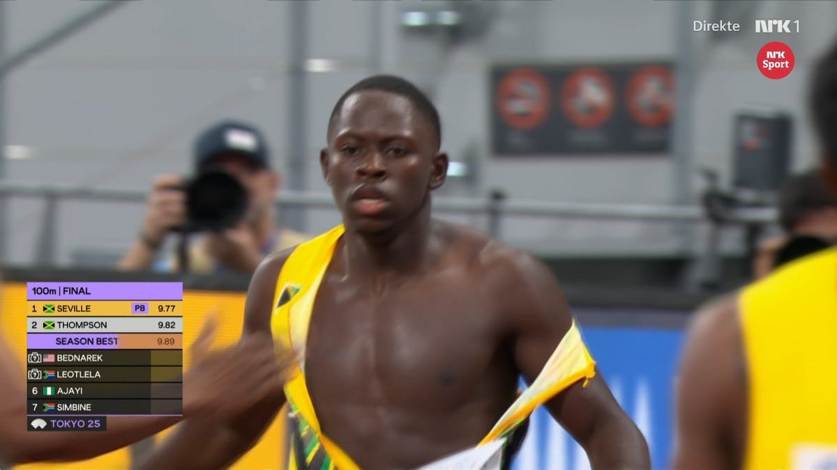 Jamaicansk gull på 100 meter – Bolt i vill jubel på tribunen