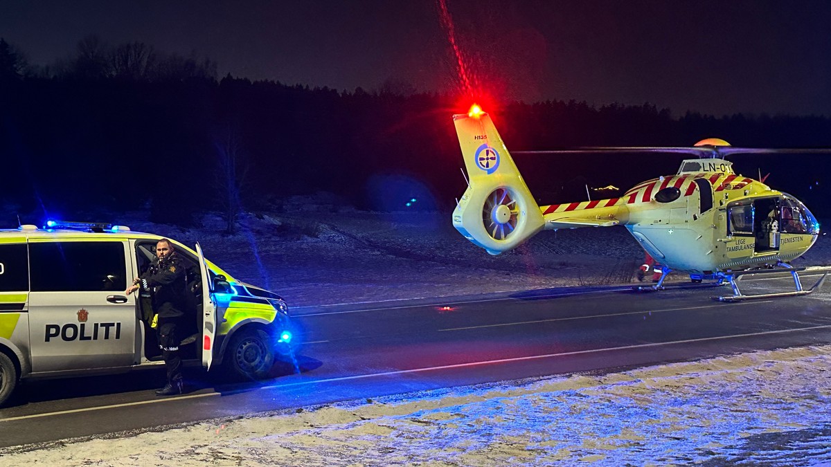 En person alvorlig til kritisk skadet i trafikkulykke på Nesodden