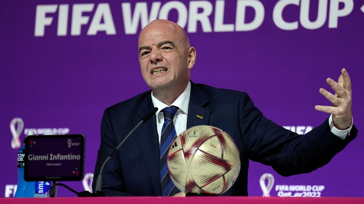 The Times: Infantino innkaller til krisemøte