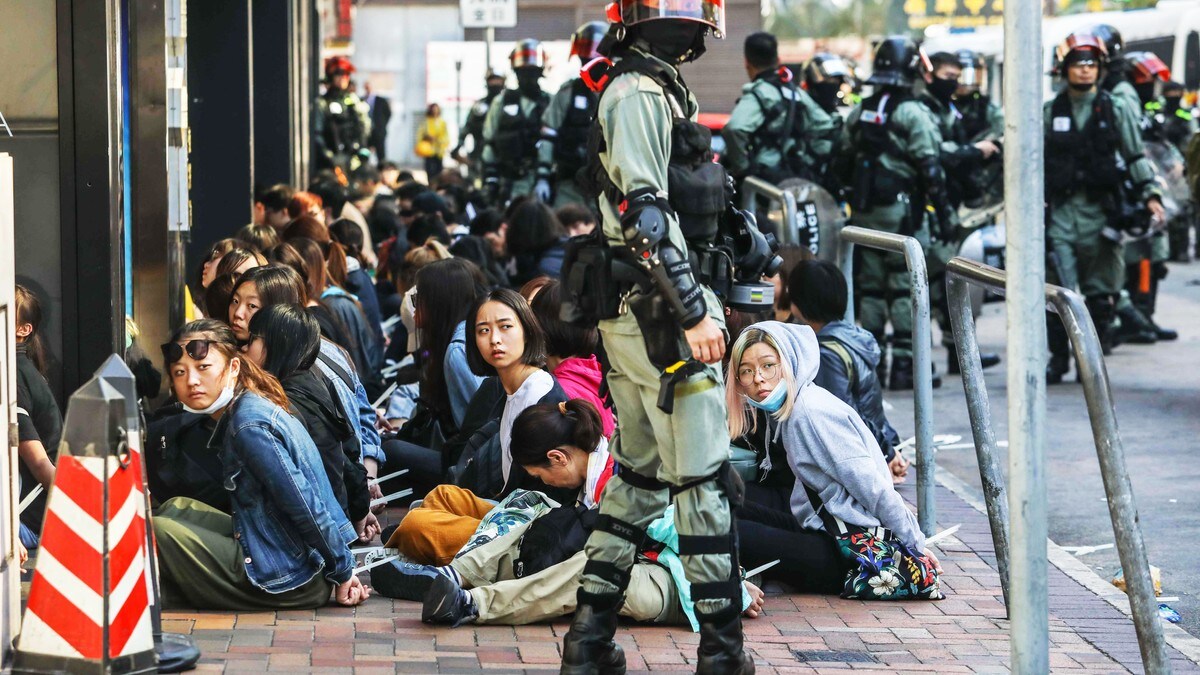 Minst 40 arrestert i Hongkong