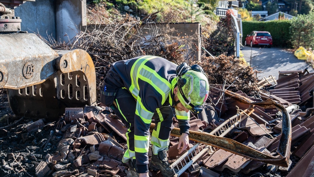 Digging in the ruins of people: - I have to zone out