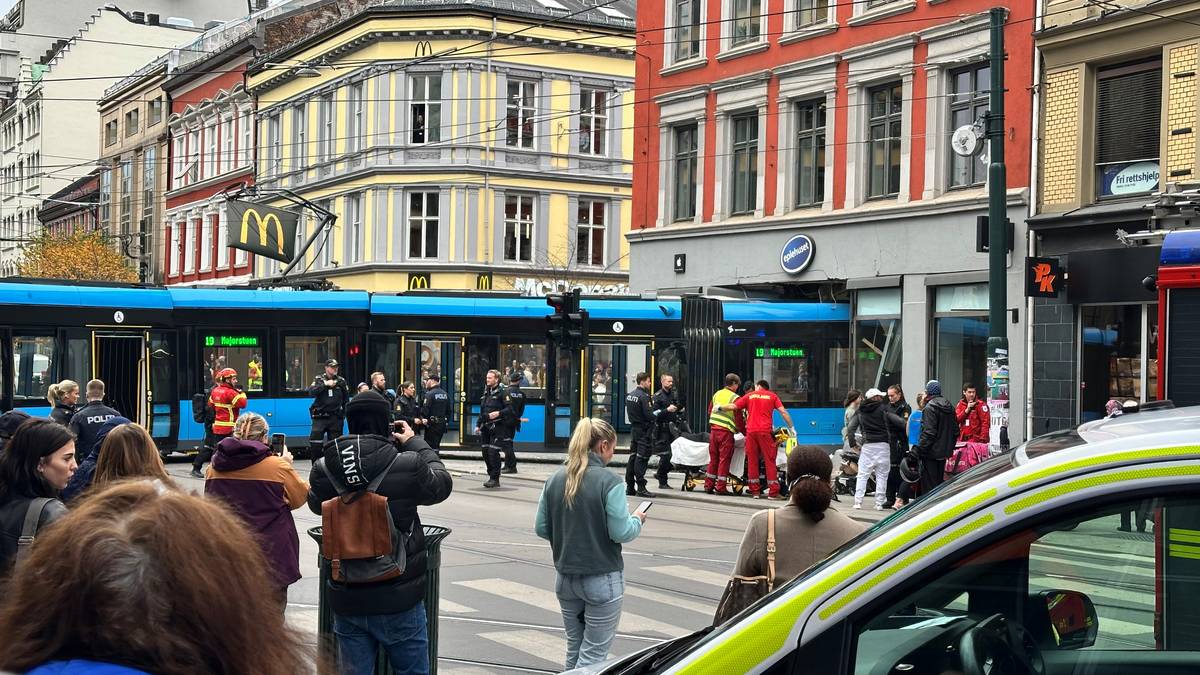 Trikk kjørt inn i butikk i Oslo sentrum – minst fire skadd