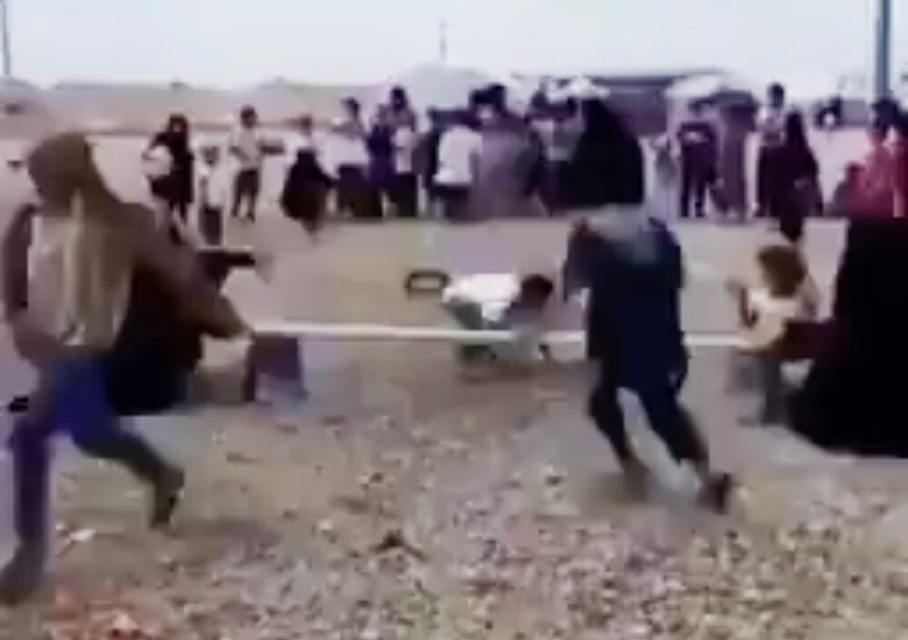 Her får barn «militær trening» av IS-kvinner i Al Hol