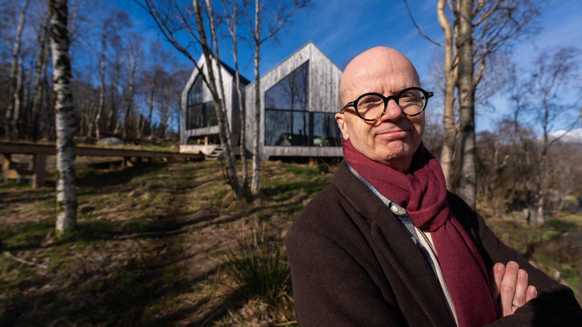 Rutetidene på hurtigbåten blei som frykta - Jan tør ikkje flytte til det nybygde huset sitt