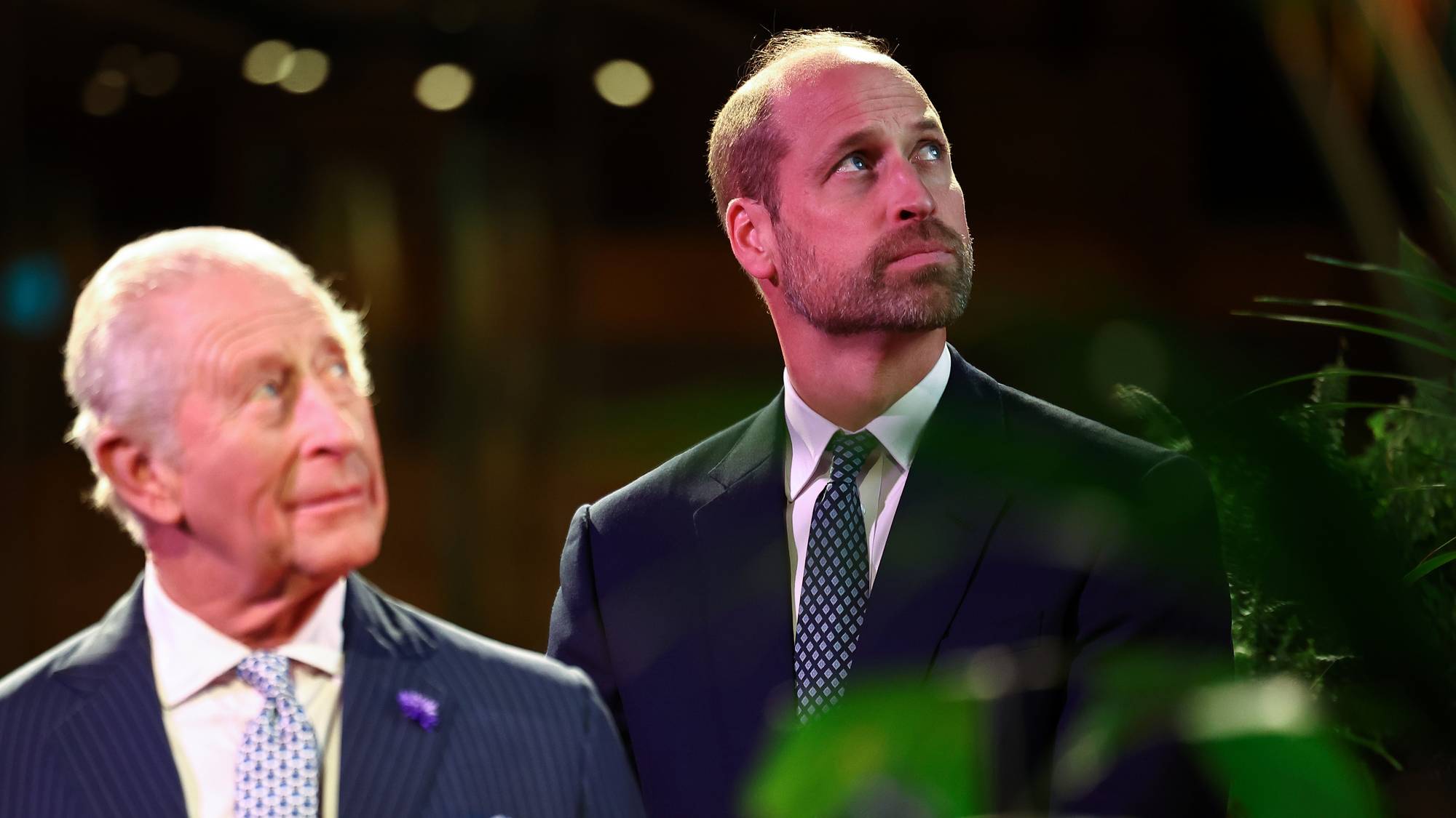 STØTTER OPP: Prins William skal lenge ha ønsket mer kontante reaksjoner mot onkelen.
