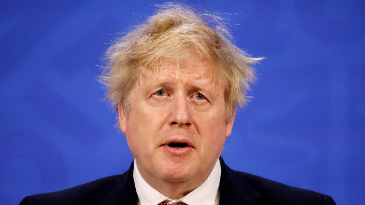 Britiske myndigheter får stryk i covid-rapport