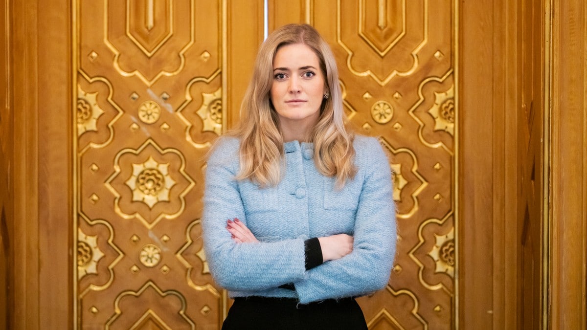 e24: Valgprognoser: Flere profilerte politikere risikerer å miste stortingsplassen