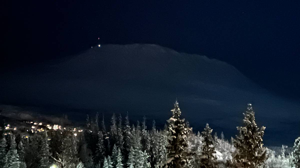 Turfølge sitter fast på Gaustatoppen