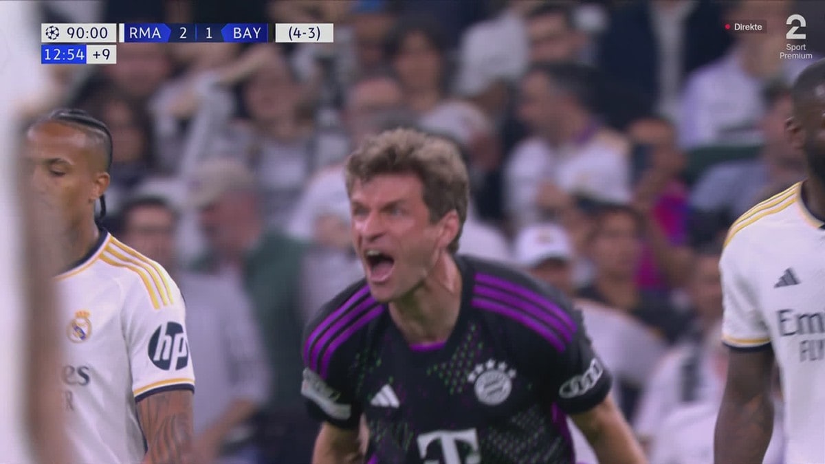 Bayern München raste 12 minutter på overtid – hevder dommeren innrømte feil