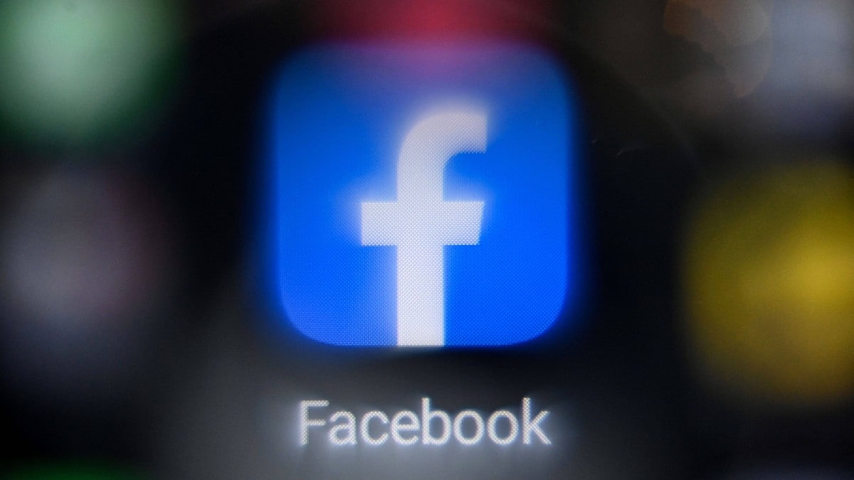 Nesten halvparten av nordmenn har vurdert å slette Facebook, men bare noen få har gjort det