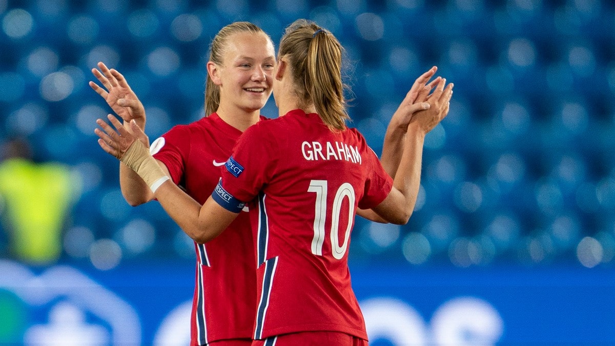 Caroline Graham Hansen og Frida Maanum nominert til Gullballen