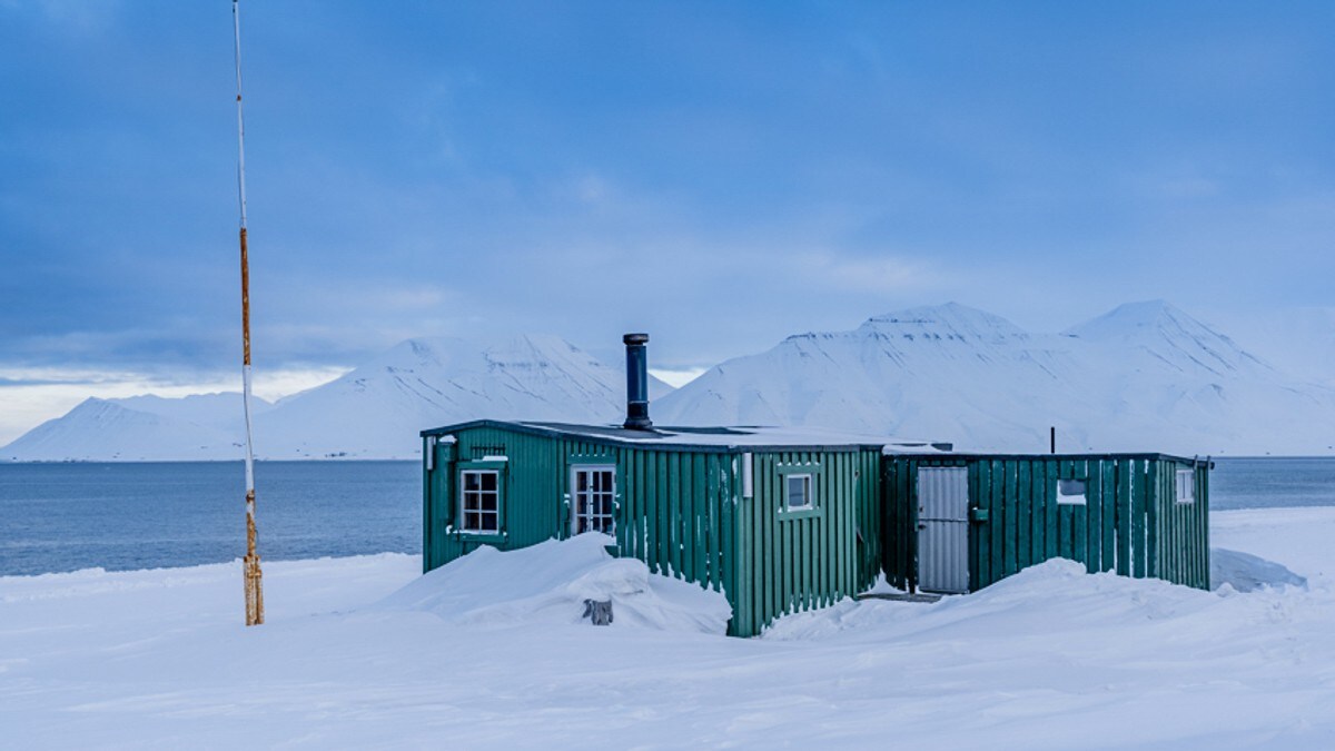 Kjøperkrig om hytter på Svalbard: Dette «skuret» gikk for tre millioner