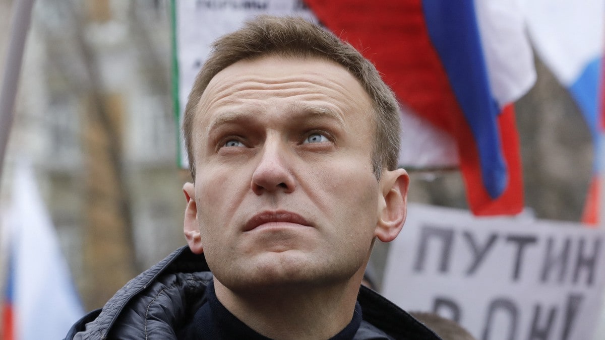 Norges ambassadør deltar i markering når Aleksej Navalnyj begraves