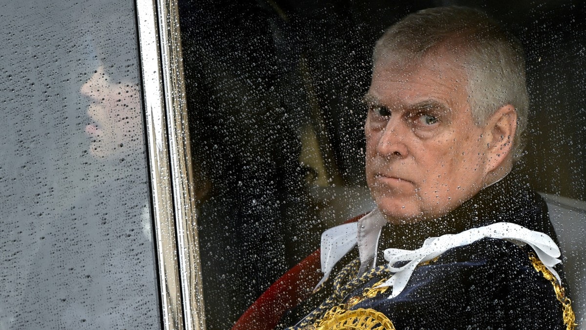 Prins Andrew skal slutte å bruke kongelige titler