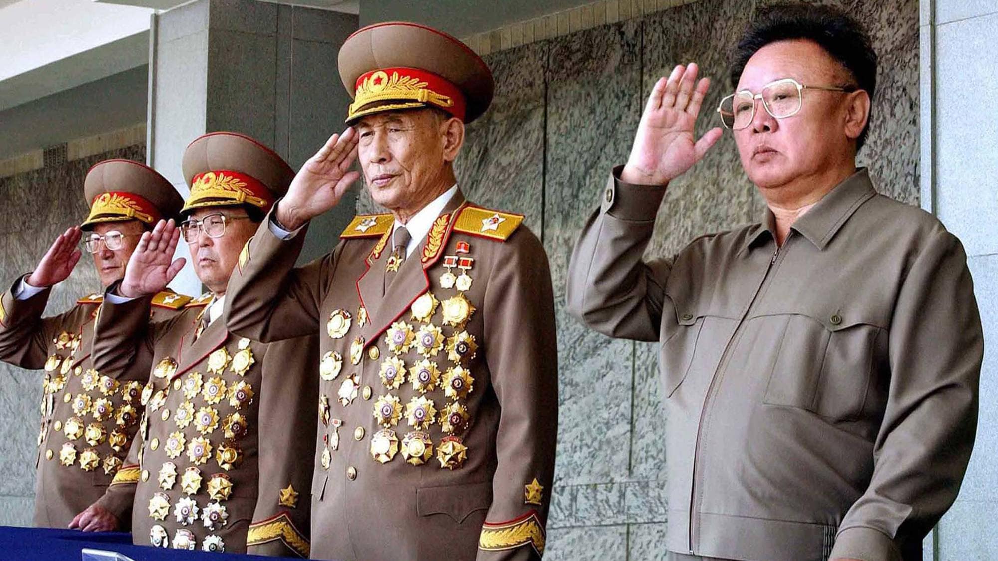 Китай в погоне. Генералы Северной Кореи. Генералы Северной Кореи в орденах. Ли Ыль соль Маршал. Ордена генералов Северной Кореи.