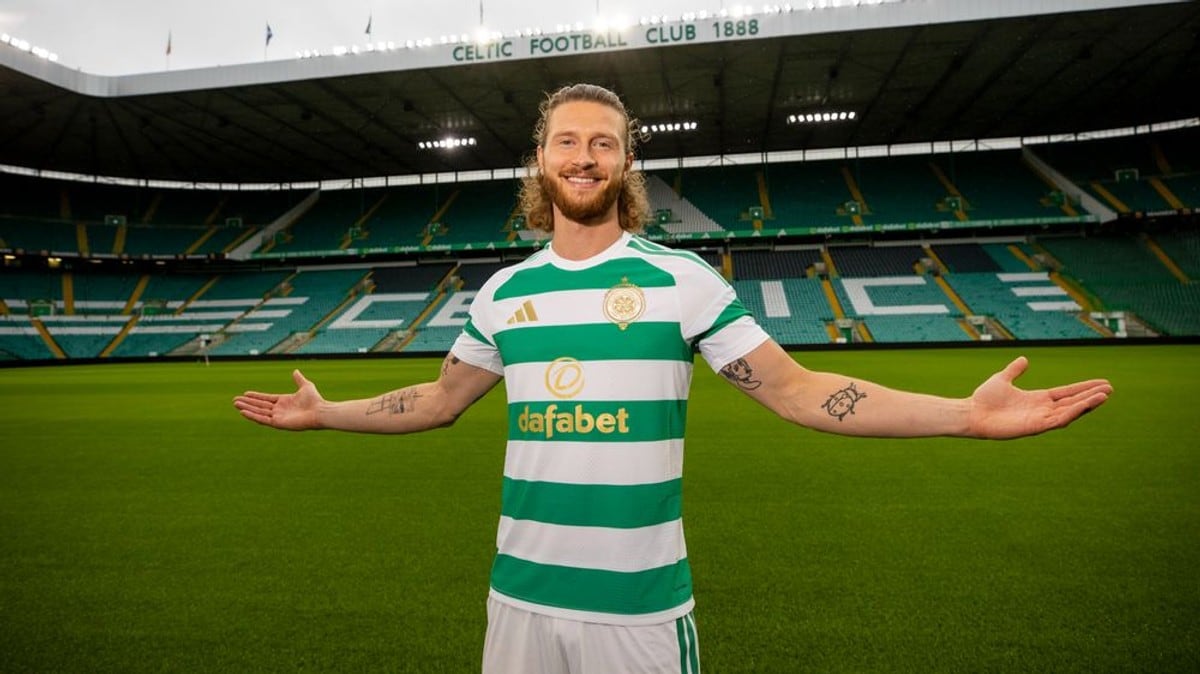 Høgh svarte med hat-trick for Celtic