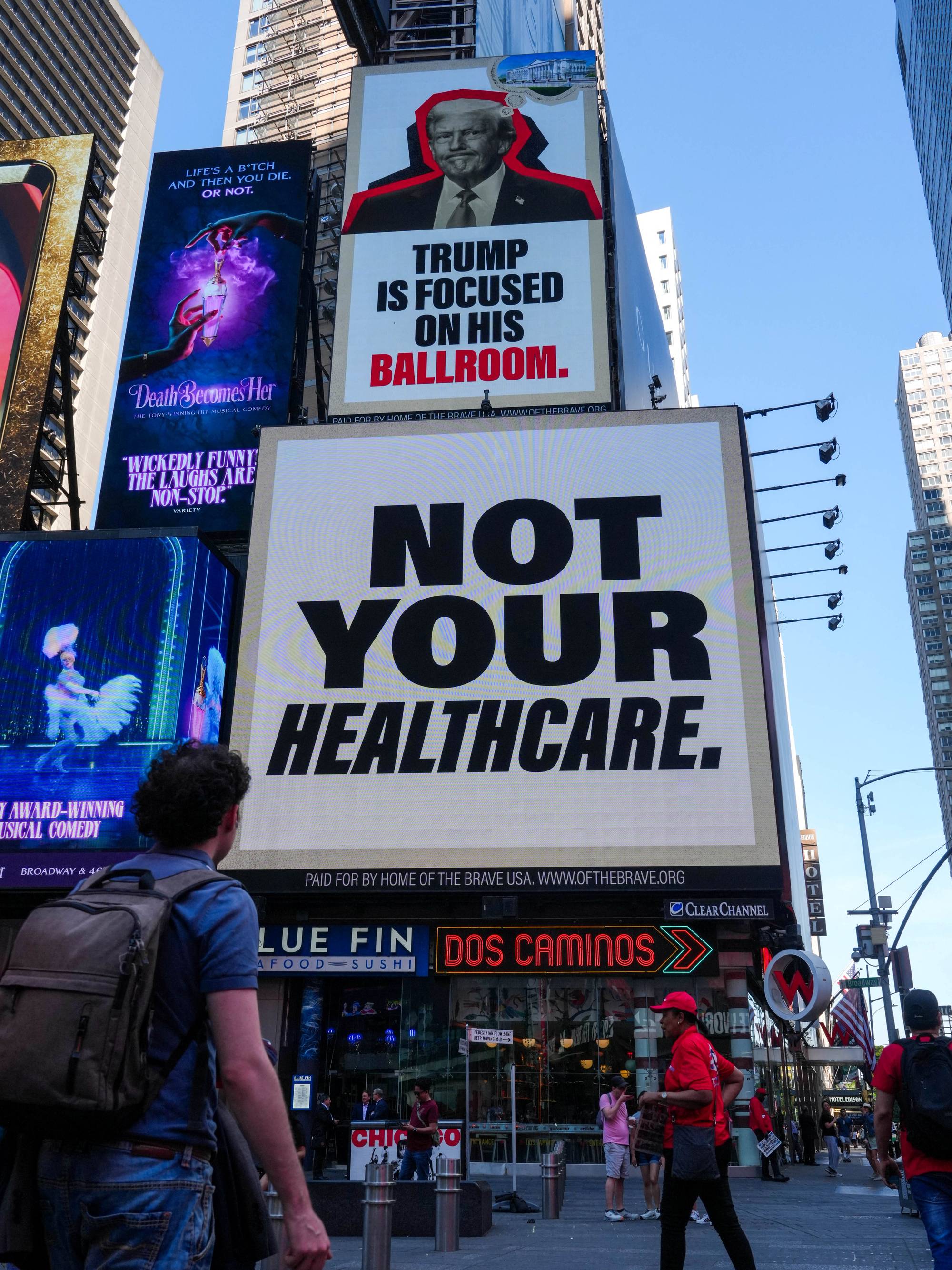 Anti-Trump reklame på Times Square