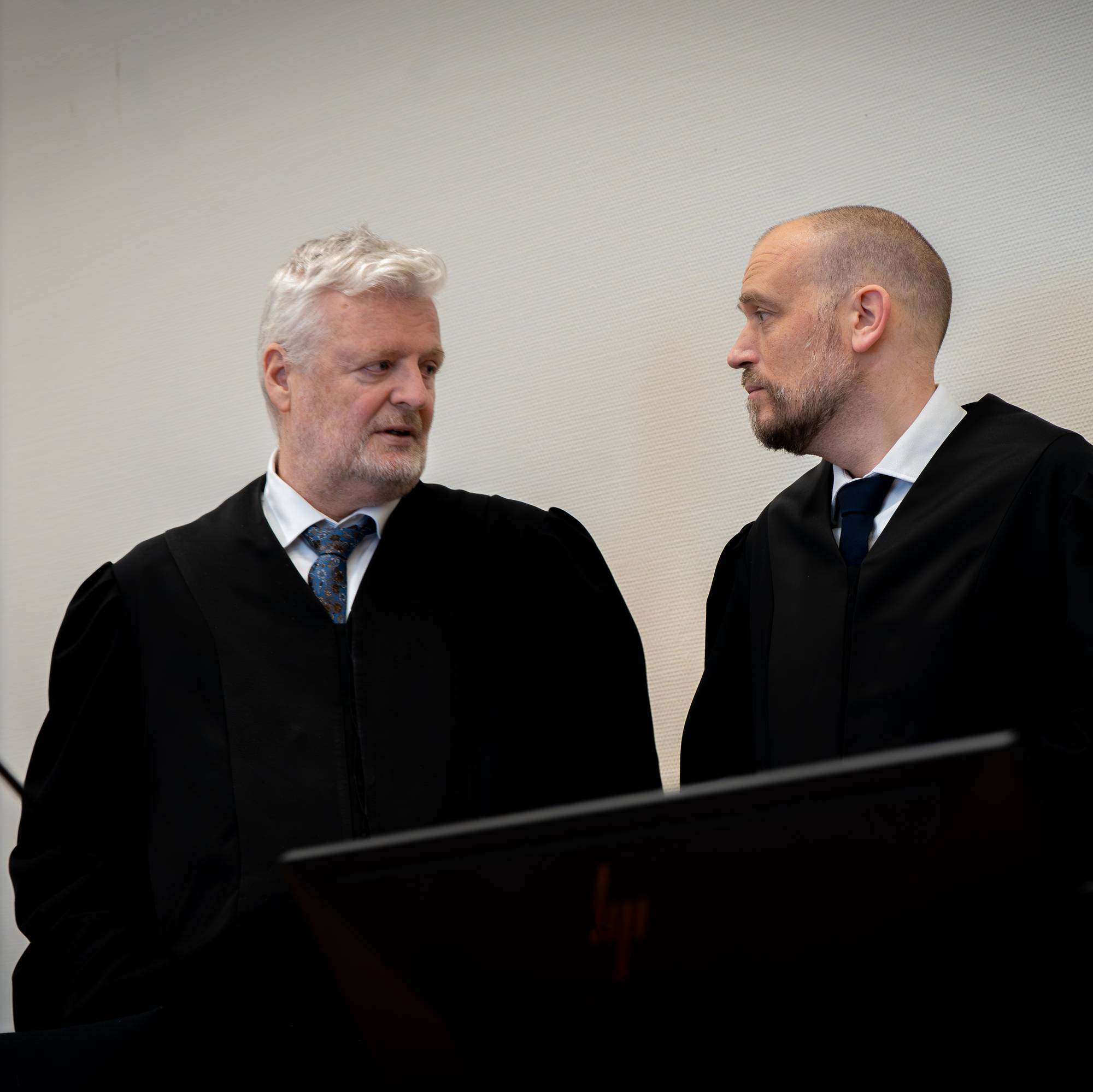 Forsvarerne skal legge ned sin påstand. 
Forsvarere: Bjørge Usterud Tveito og Eivind Nordby Johnsen 