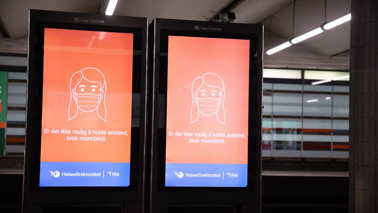 Påminnelse om å bruke munnbind når det ikke er mulig å holde avstand.
