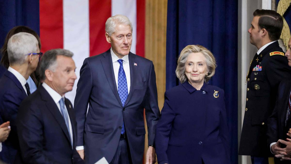 Clinton-paret går med på å vitne om Epstein-saken i Kongressen