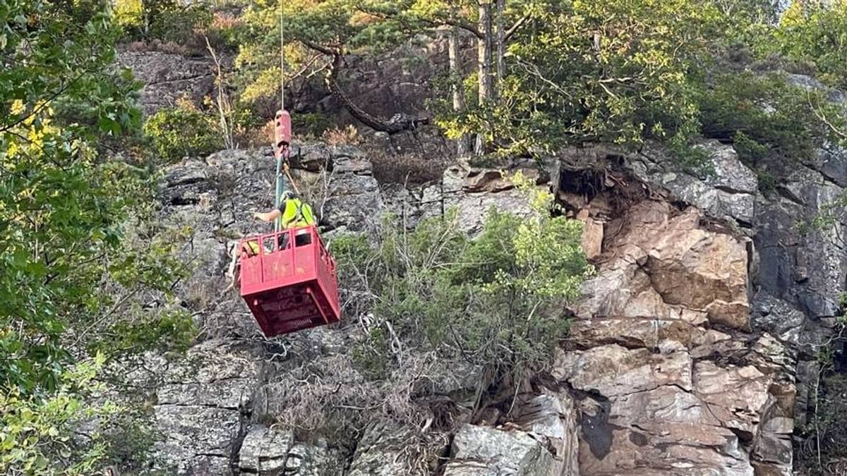 Åpner E 18 tidligst søndag