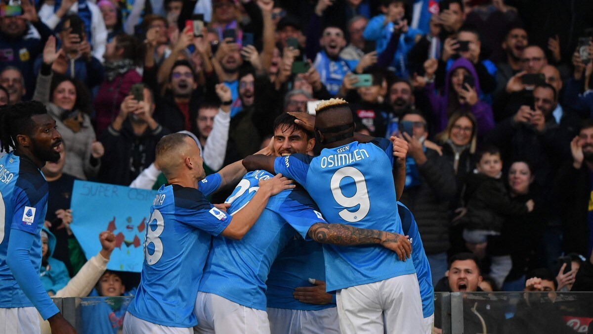 Napoli fosser videre - fortsatt ubeseiret i ligaen