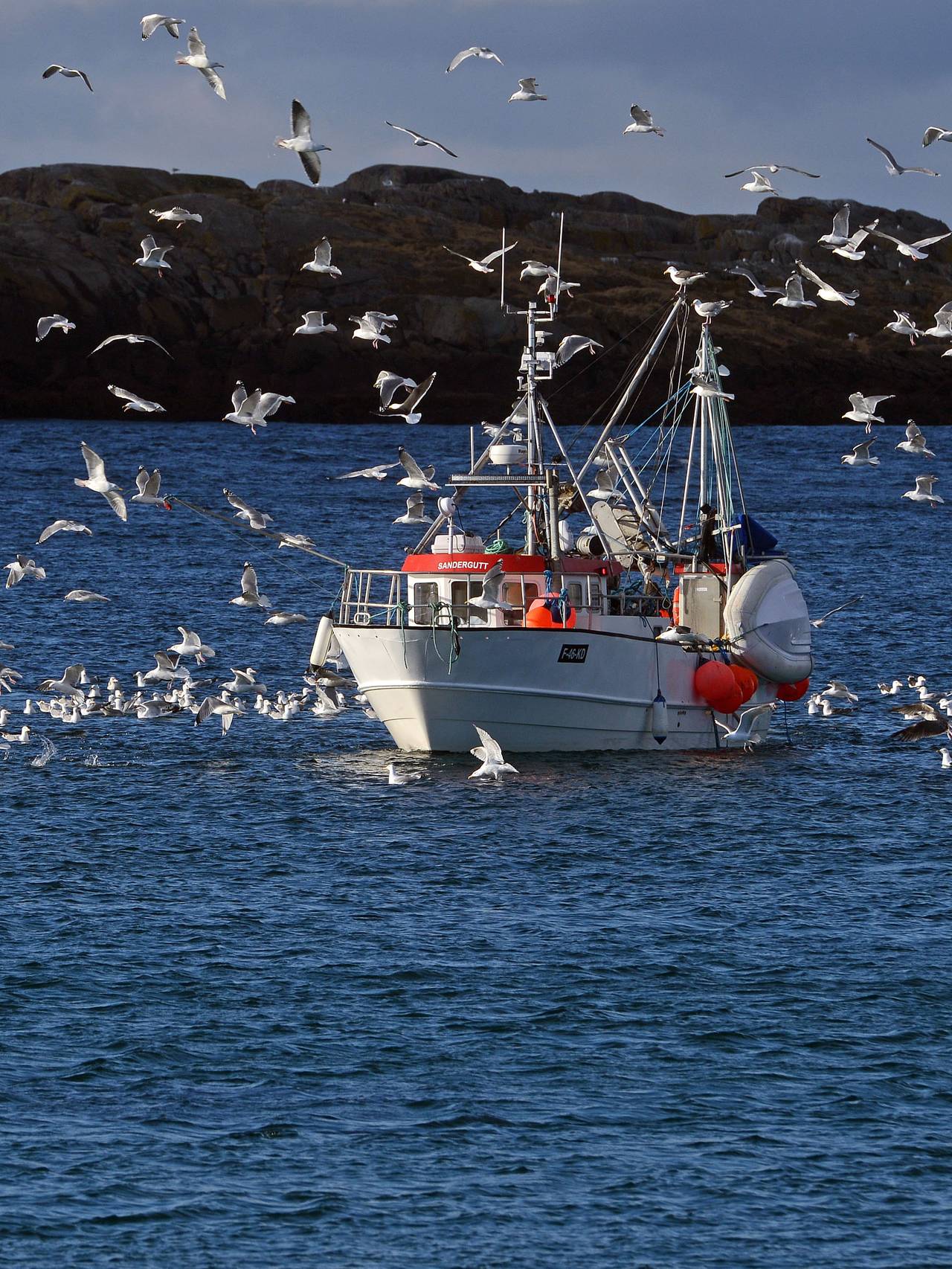 Fiskefartøy ved Ingøy i Vest-Finnmark