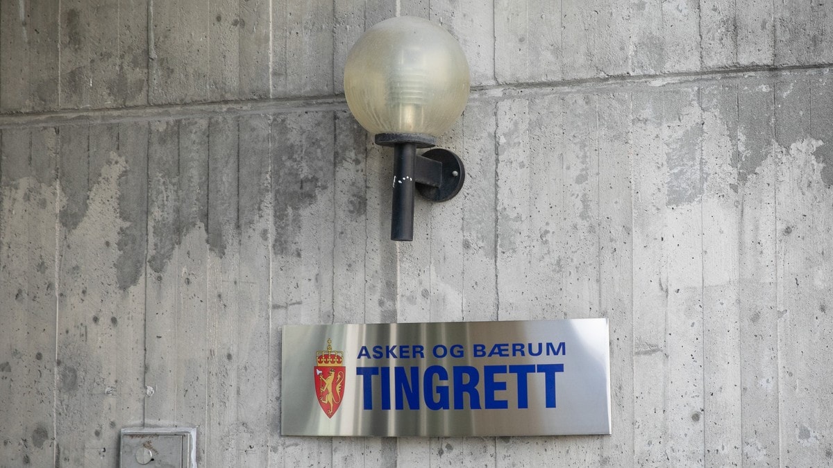 Privatetterforsker tiltalt for å ha terrorisert minnesider