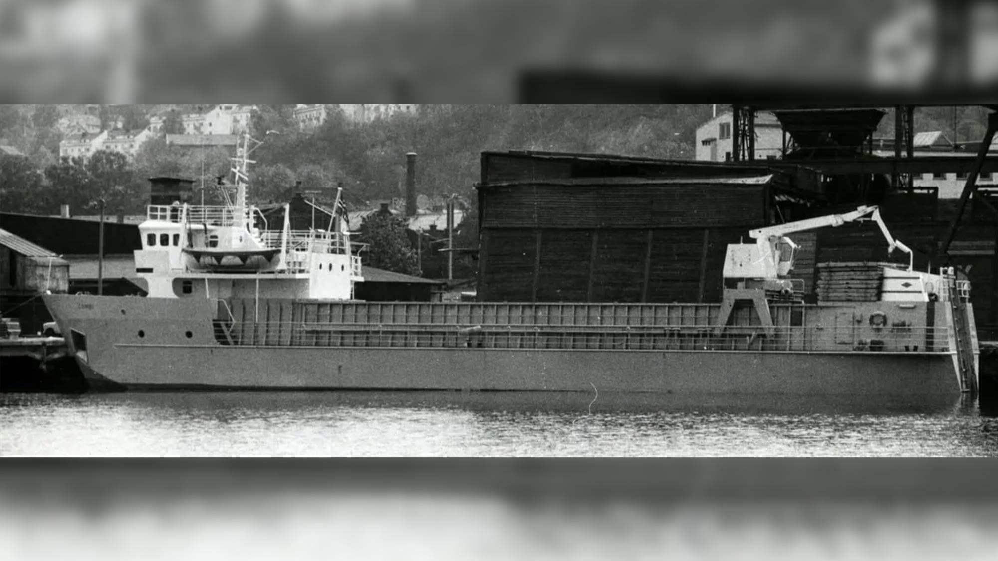 Gammelt bilde av lasteskipet MS Combi