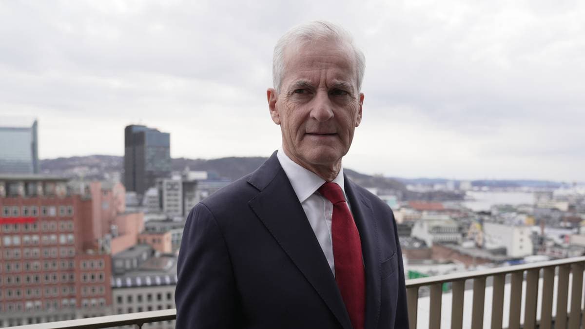 Krever toppmøte etter bensinbråk: – Støre må vise lederskap