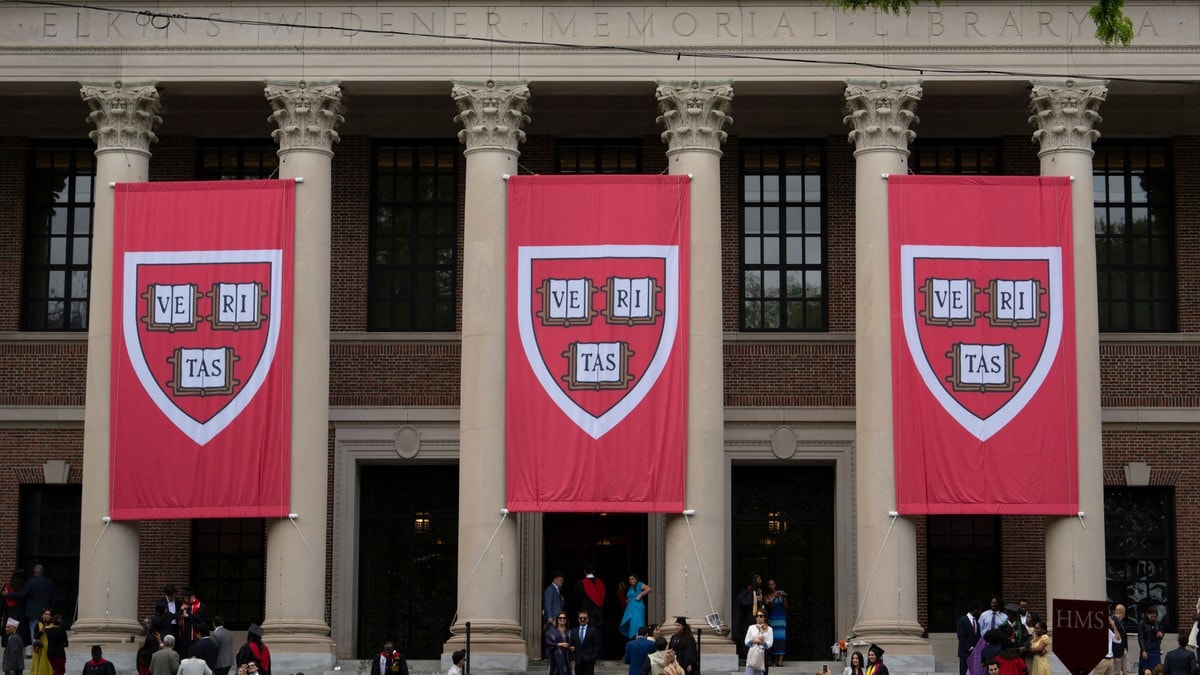 Dommer fjerner innreiseforbud for utenlandske Harvard-studenter