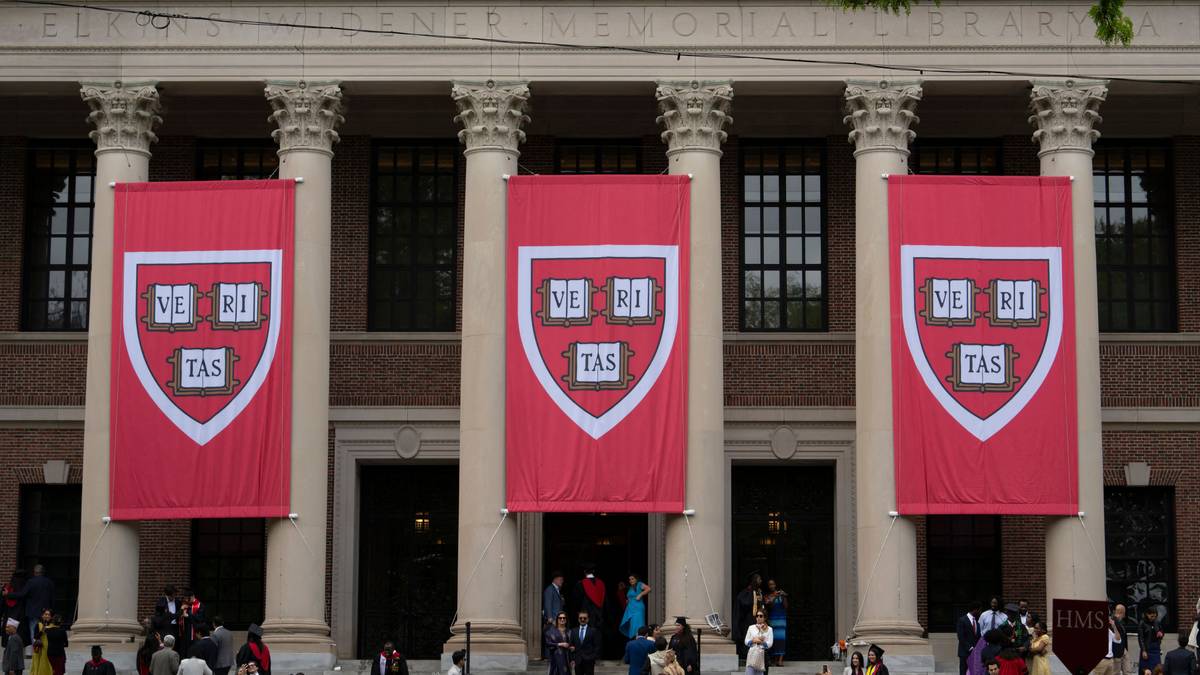 Dommer fjerner innreiseforbud for utenlandske Harvard-studenter