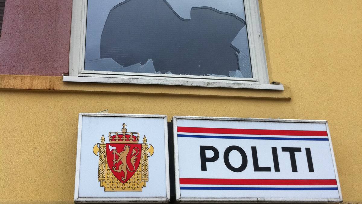 Mann Amok På Politistasjon Nrk Vestland